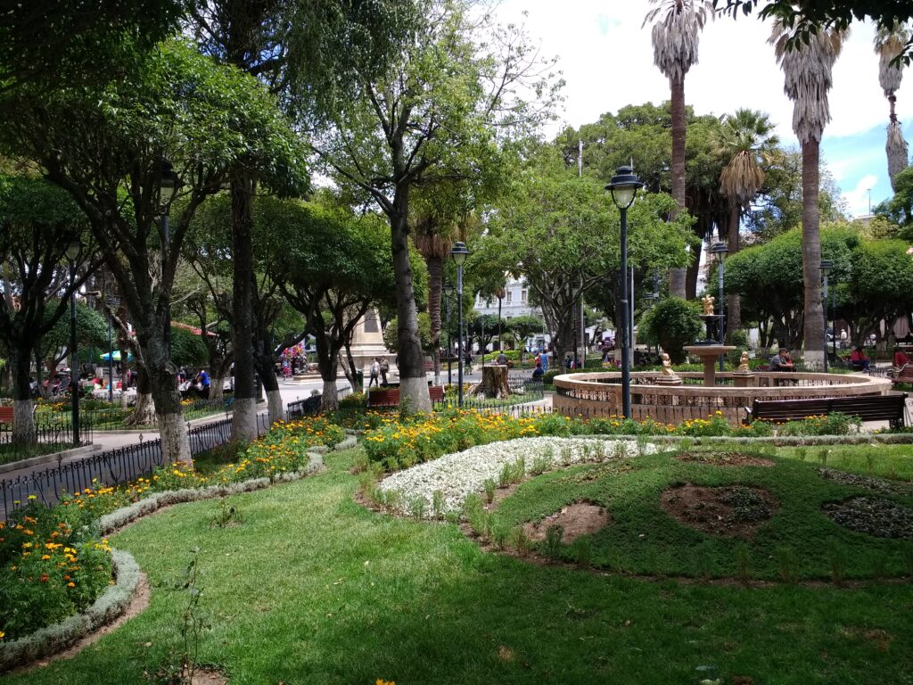 Plaza_25_de_Mayo_(Sucre)_4