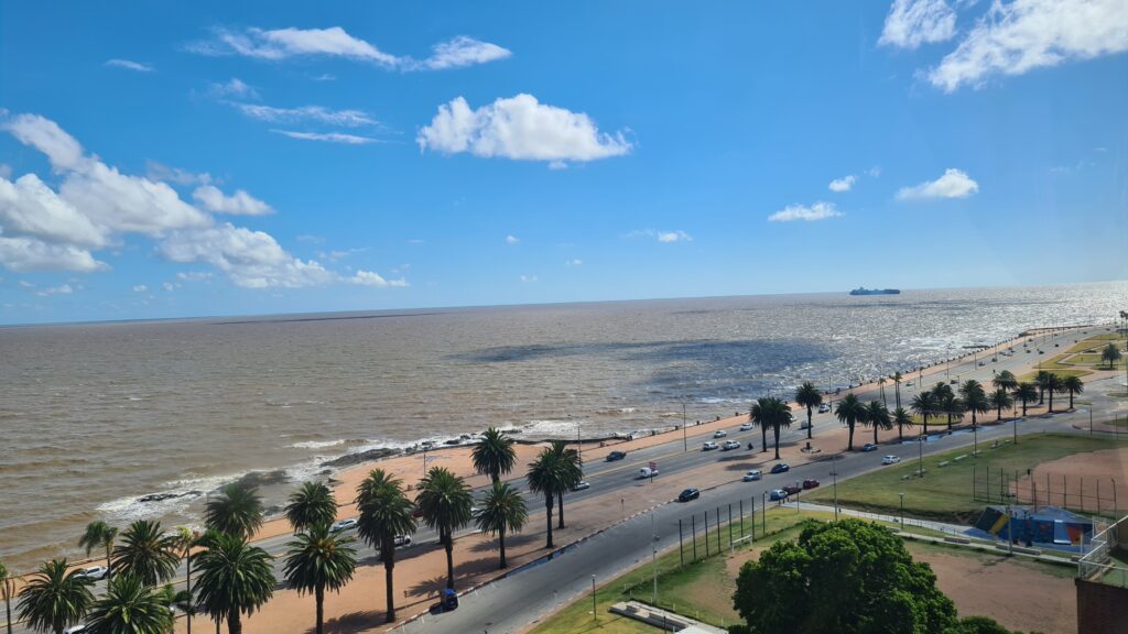 La_Rambla_Montevideo