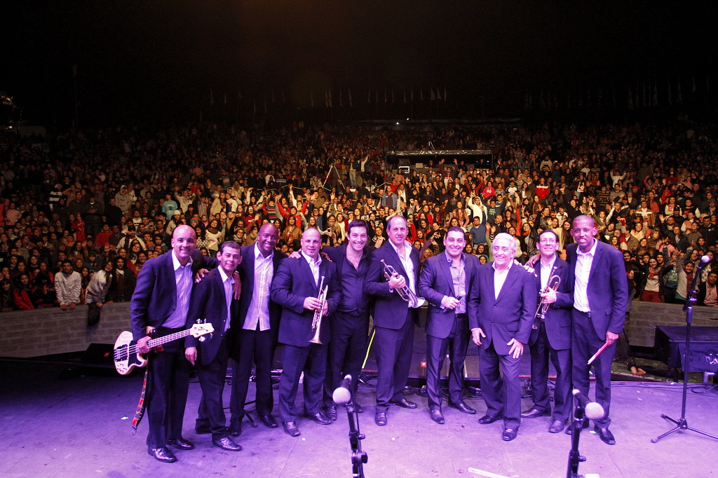 Sonora_Borinquen_al_finalizar_su_presentación_en_la_49_Semana_de_la_Cerveza_en_Paysandú,_Uruguay