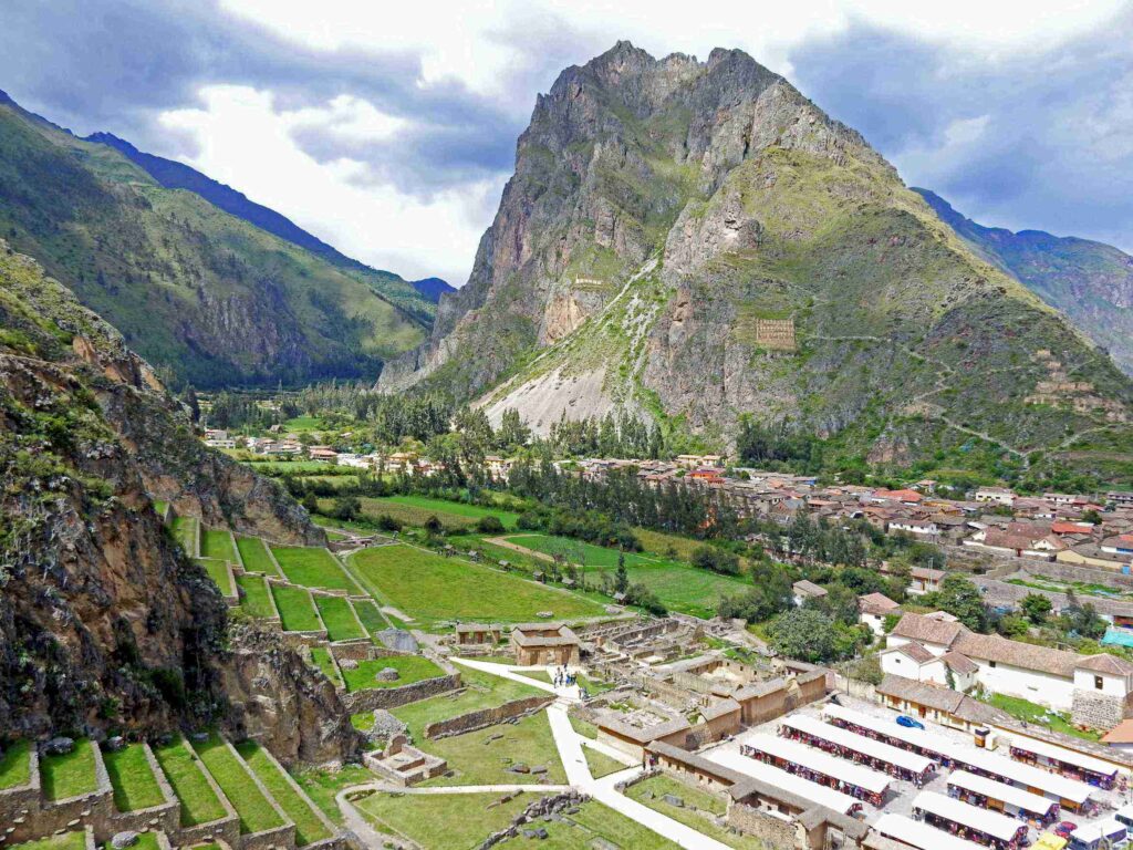 Ollantaytambo_-_Heiliges_Tal