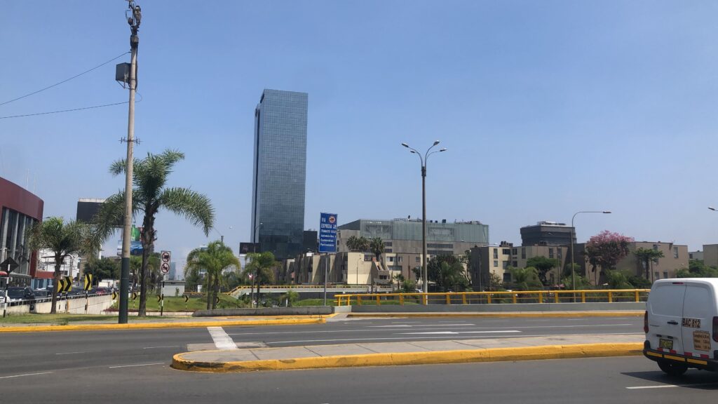 Vistas_del_Puente_San_Luis,_Lima (1)