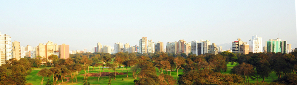 Lima,_Peru_San_Isidro_Golf_Skyline