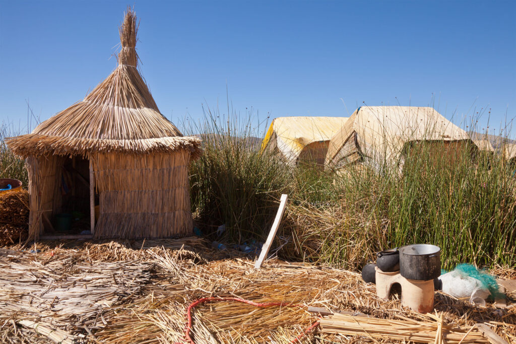 Uros_Islands_Lake_Titicaca (1)