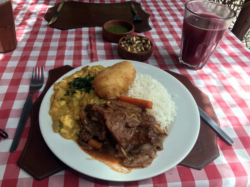 Pumpkin_curry_and_beef_stew_at_P